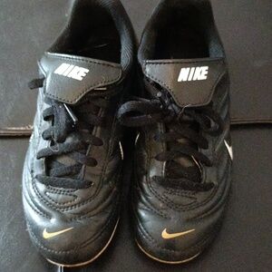 Kids Nike cleats size 13